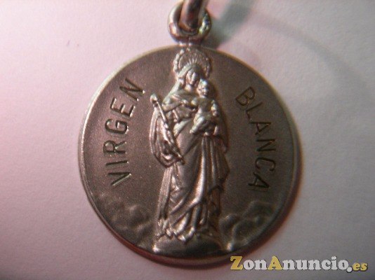 MEDALLA VIRGEN BLANCA VITORIA EN ORO Y EN PLATA.